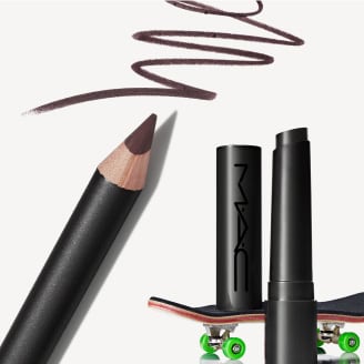 TUBE MINCE VELVET BLUR POWDER KISS 